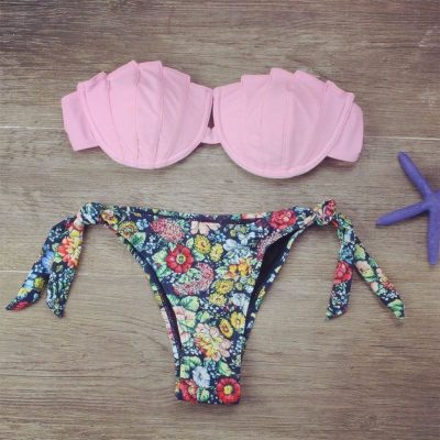 Buy the Brazilian Bikini Pink Floral G-string at the Bumbum Store